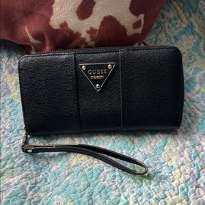 GUESS Black faux leather Zippy Wristlet